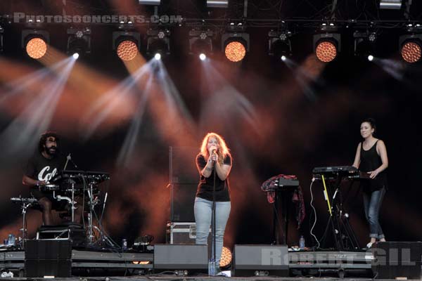 KATE TEMPEST - 2015-08-28 - SAINT CLOUD - Domaine National - Scene Pression Live - 